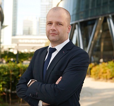 Szymon Mojzesowicz MRICS – CEO Lege Advisors